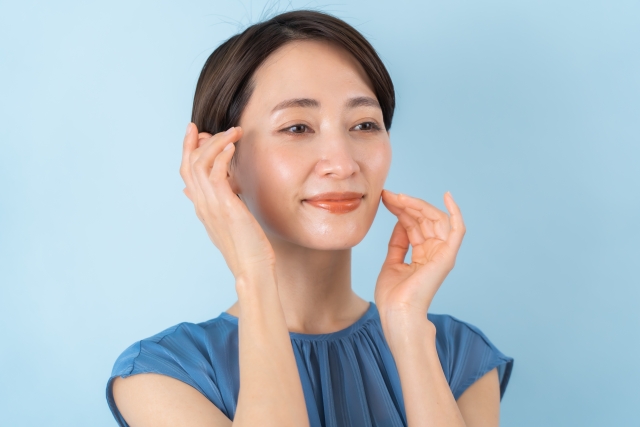 クマを簡単にケアできるアイケア(EYECARE)とは?