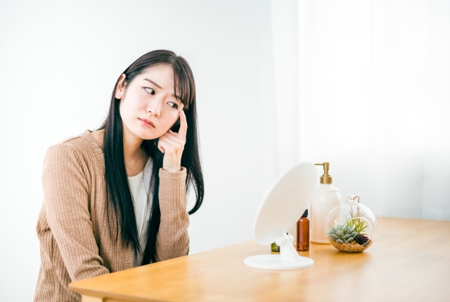 自力で目の下のたるみを消すことはできる?